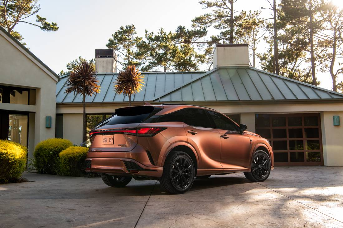 2023-rx-500h-f-sport-direct4-sonic-copper12 (1)
