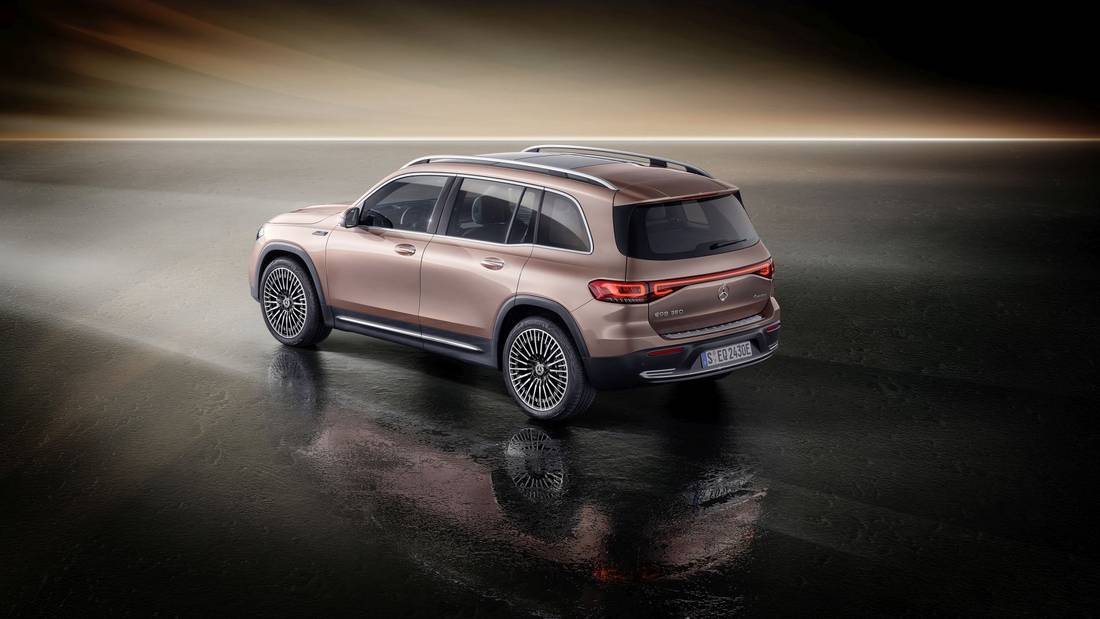 Mercedes-EQ__EQB_-_Auto_Elettrica_7_posti_-_AutoScout24_-_02