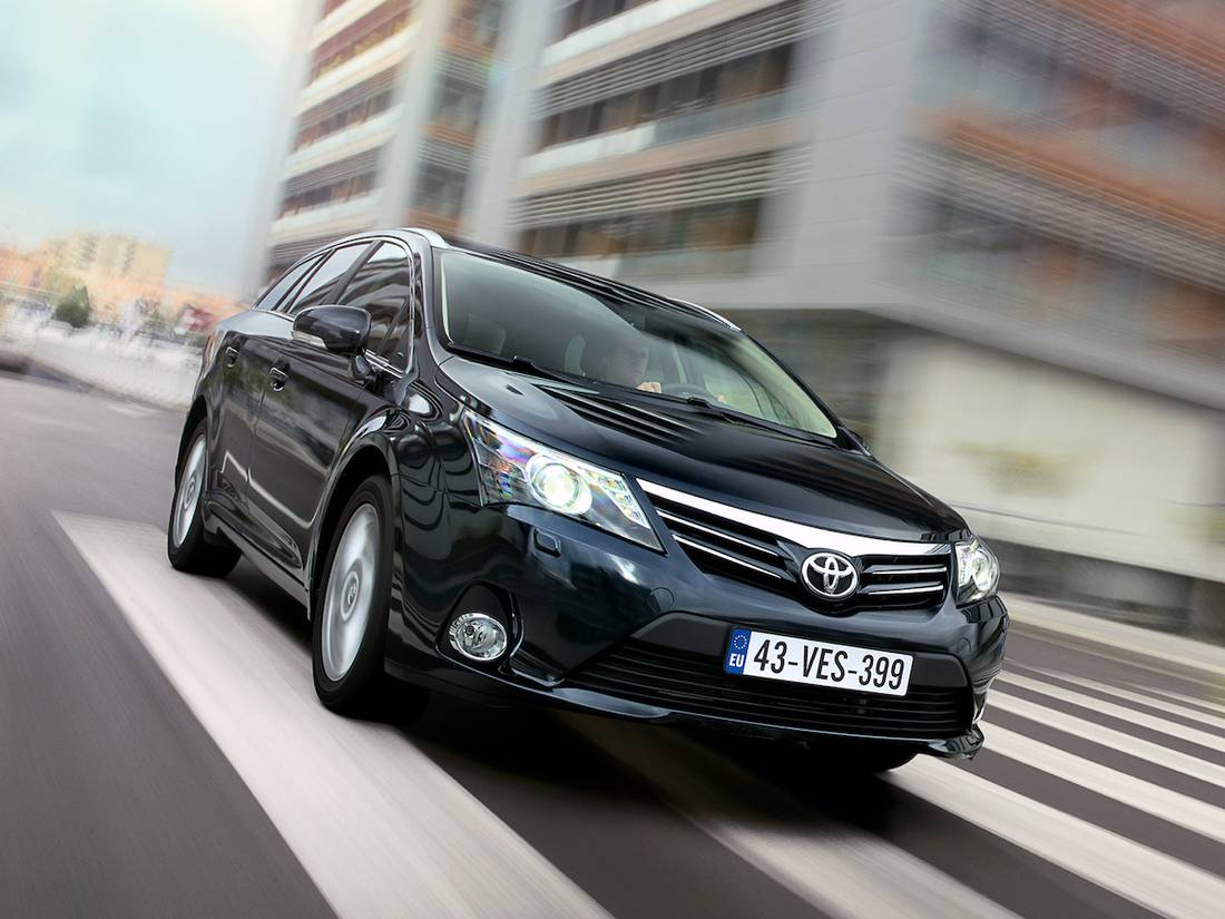 Toyota Avensis AS24 1