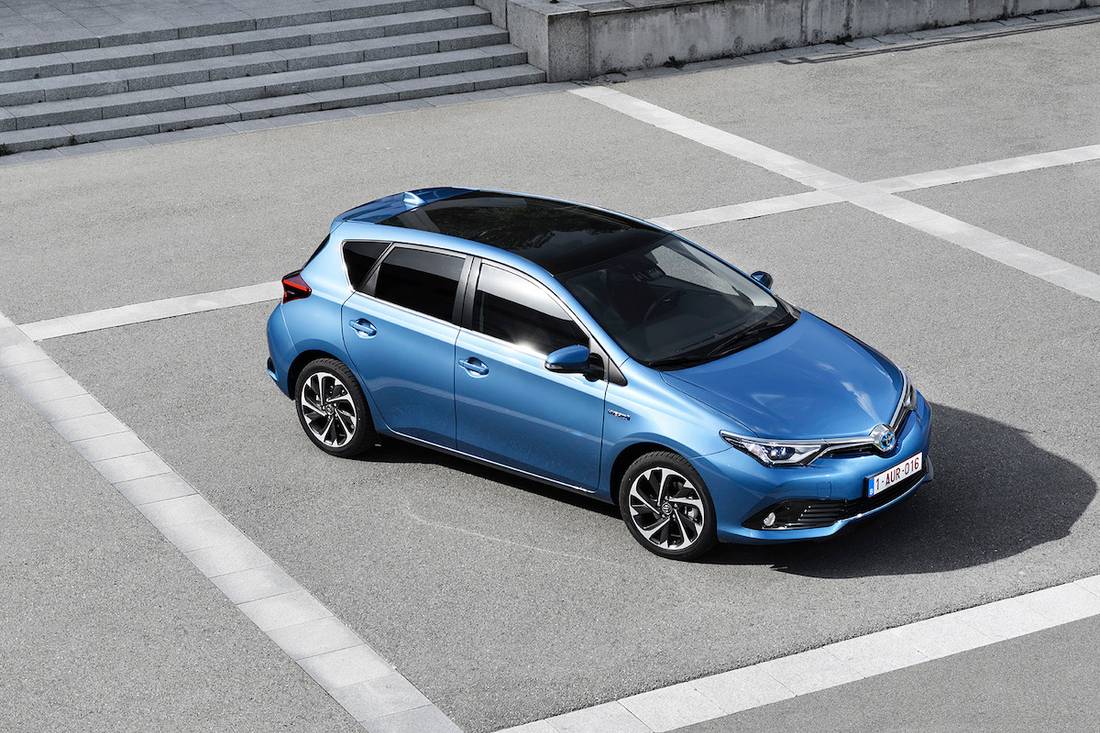 Toyota Auris AS24 1