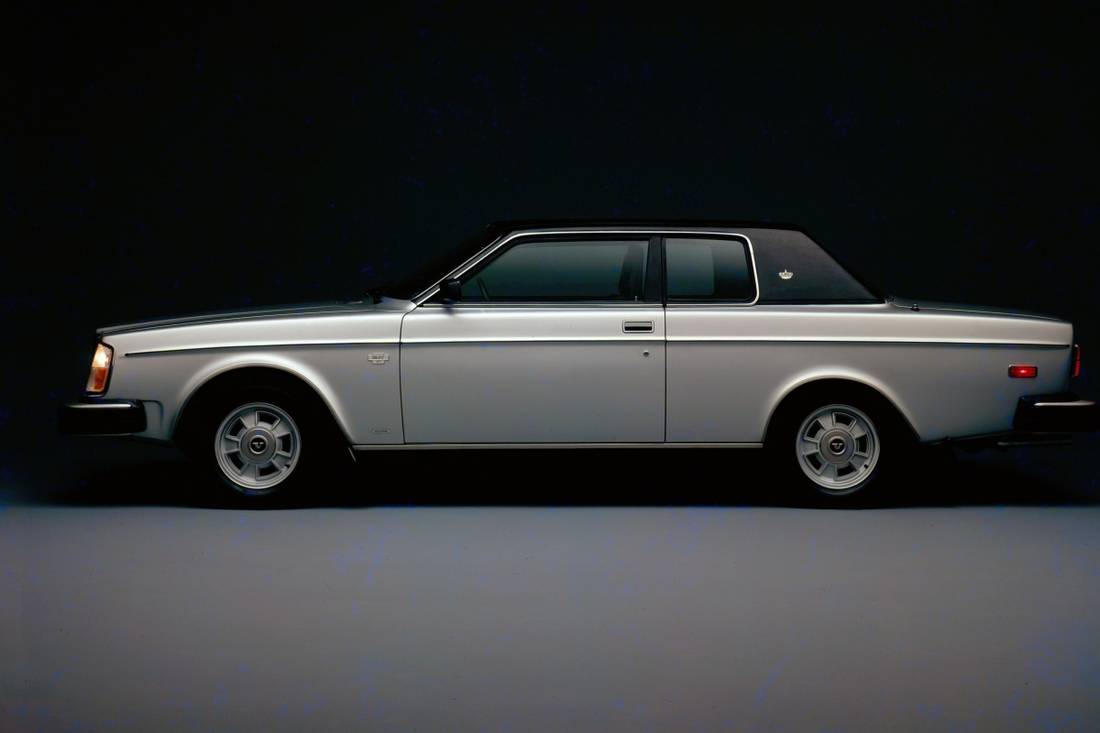 Volvo 262 1