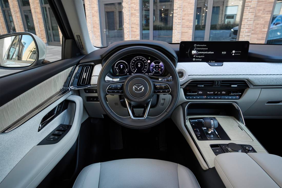 2022_mazda_cx-60_germany_rw_int_002