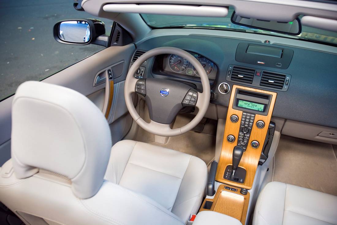 11985_Volvo_C70