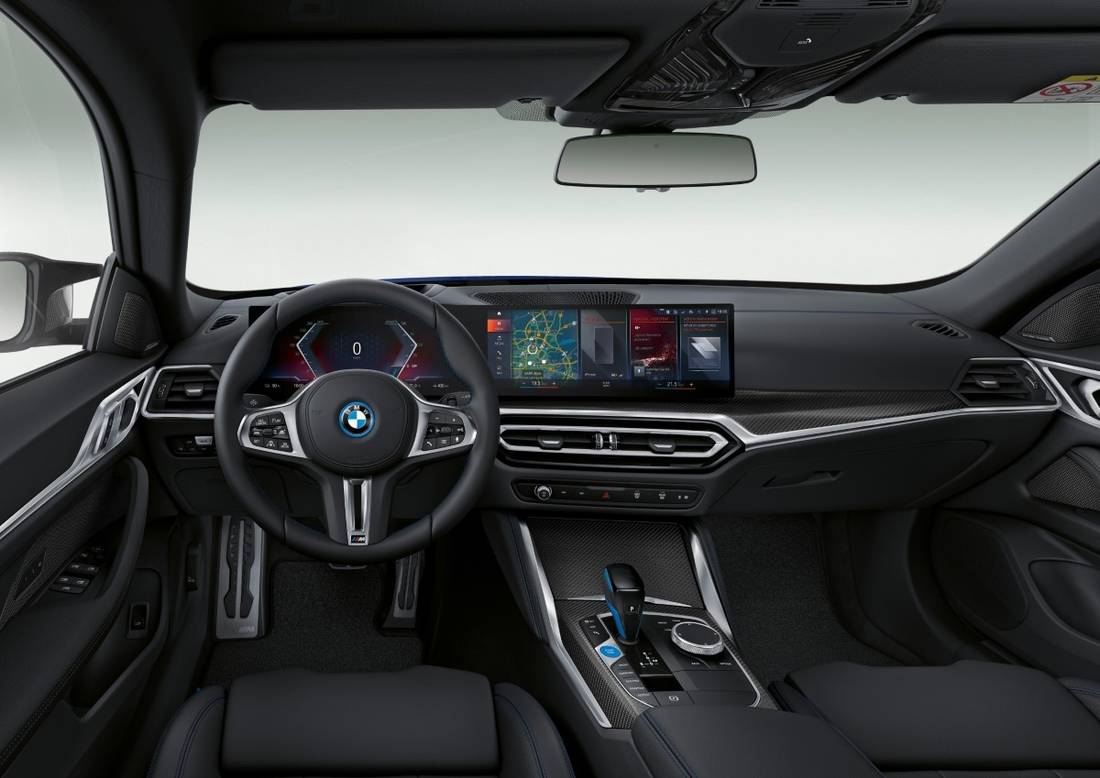 P90424034_lowRes_bmw-i4-interieur-6-2