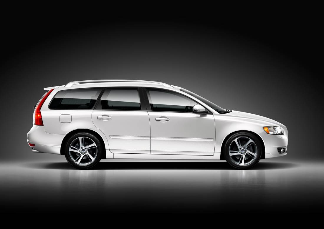 38639_Volvo_V50