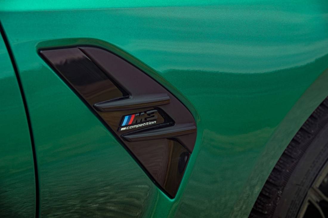 P90414963_lowRes_the-new-bmw-m3-compe