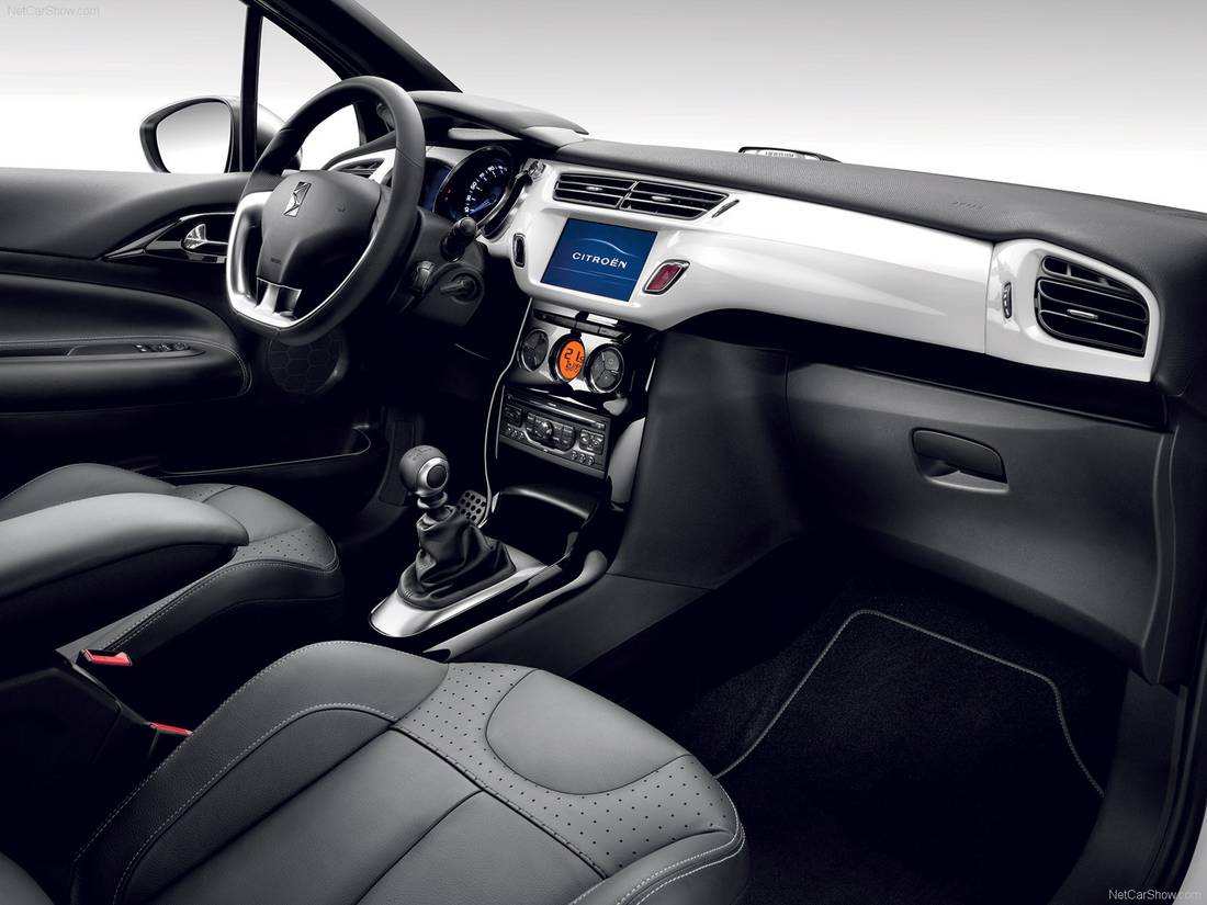 Citroen-DS3-2011-1600-1f
