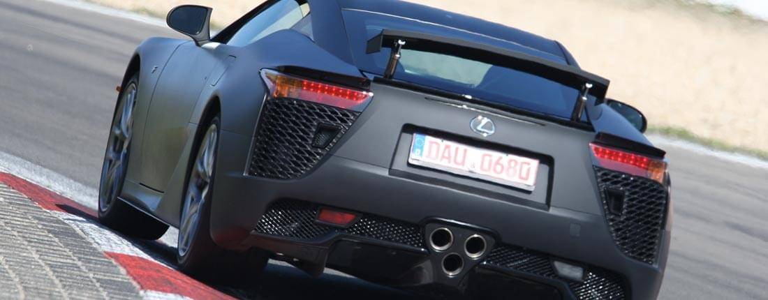 lexus-lfa-l-02