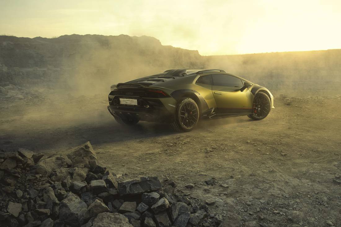Huracan sterrato rear