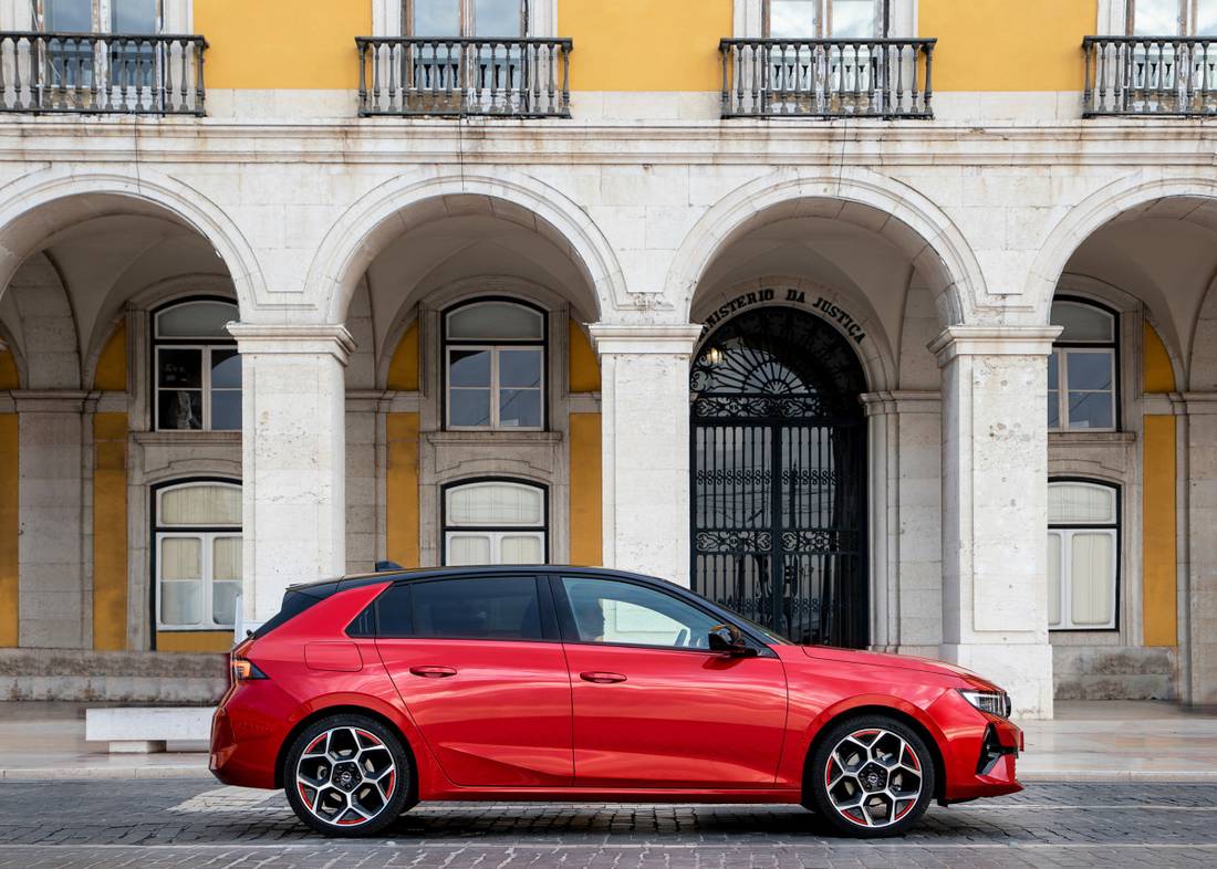 OpelAstra_518272