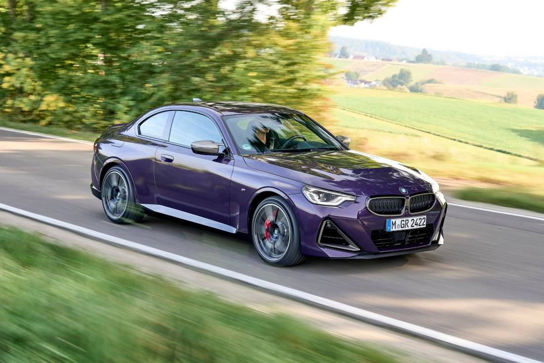 P90444249_lowRes_bmw-m240i-xdrive-cou