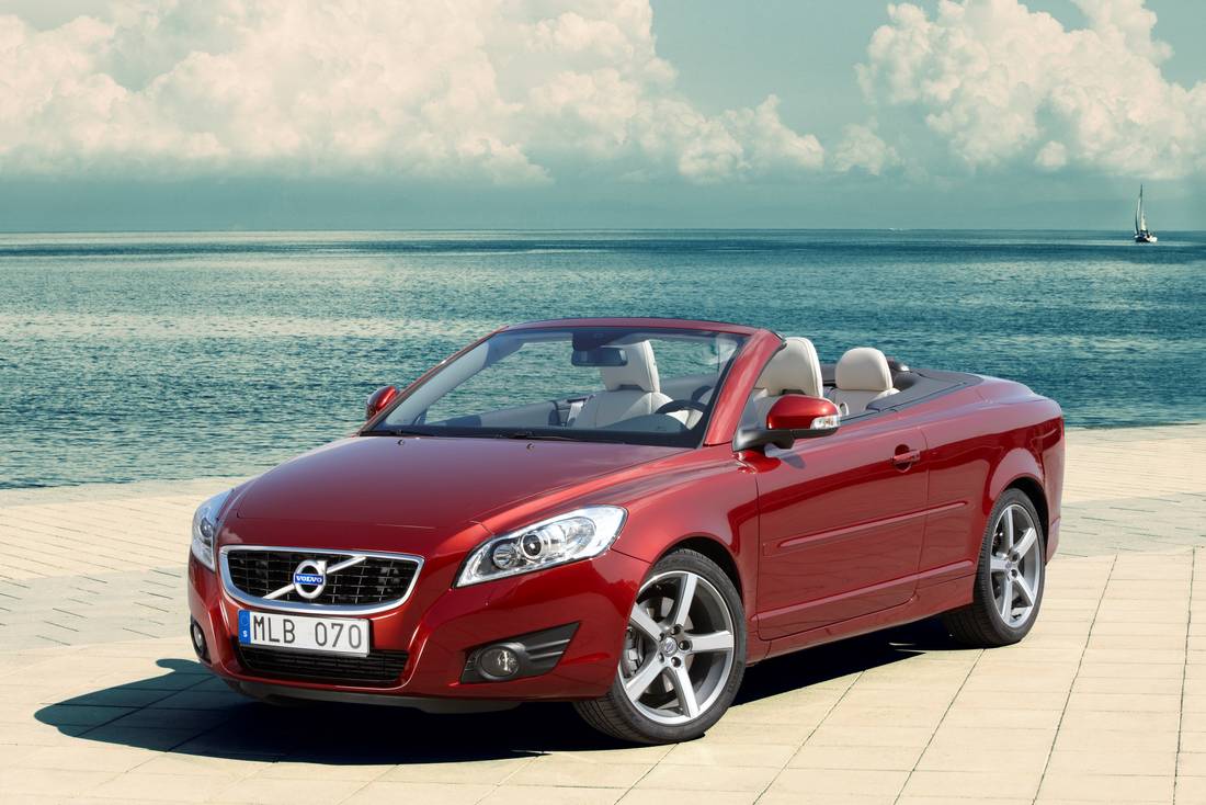 20490_Volvo_C70