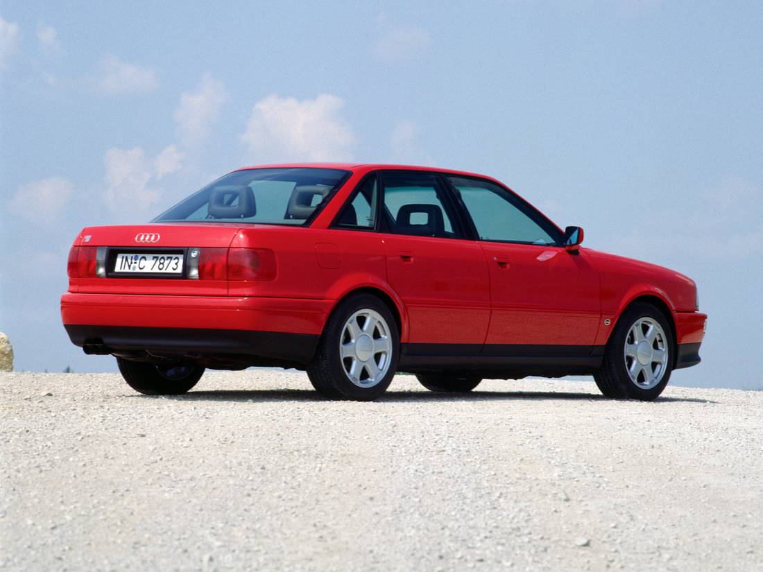 audi_s2_sedan_5