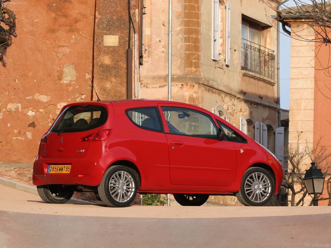 Mitsubishi-Colt_CZ3-2008-1600-04