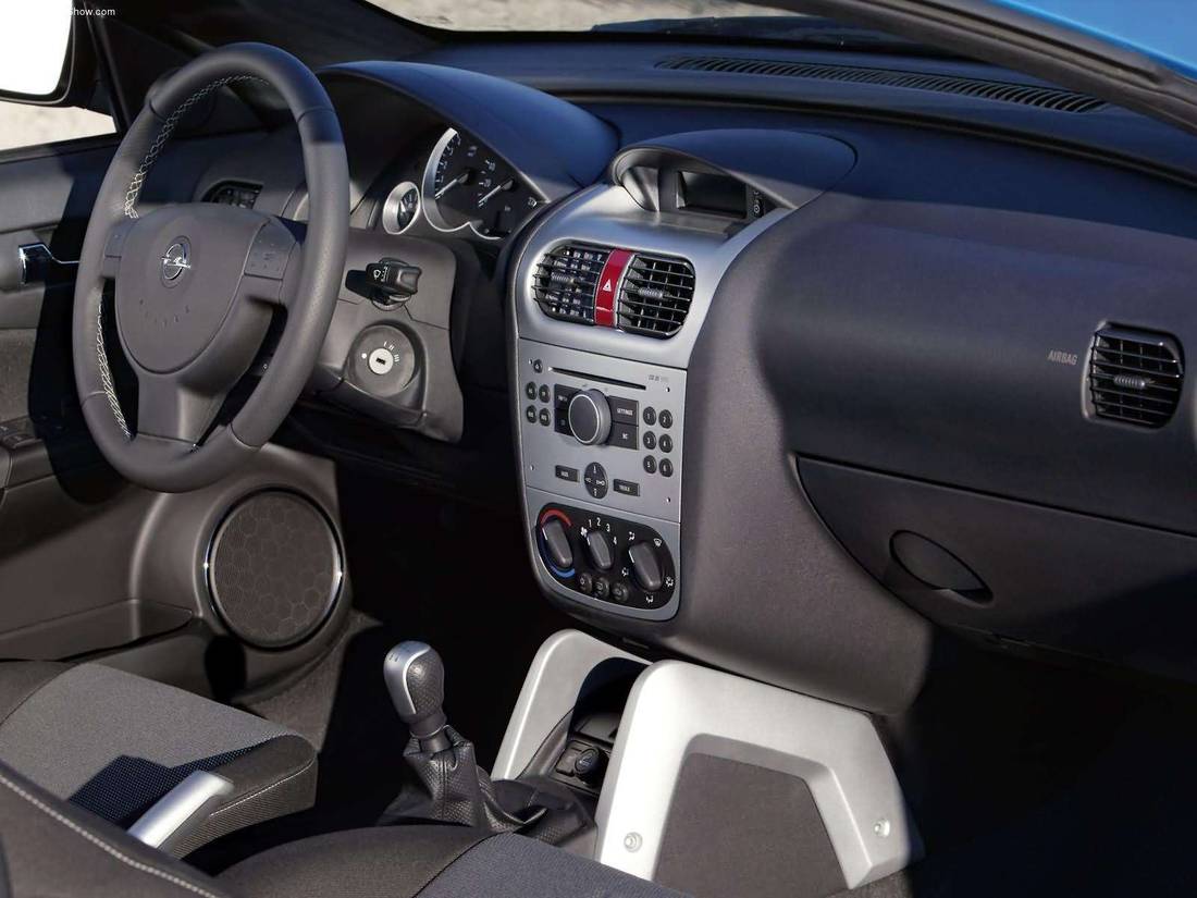 Opel-Tigra_Twin_Top_1