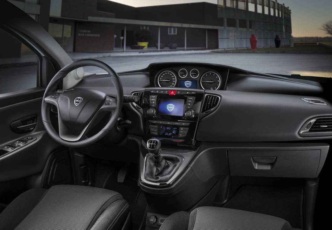 170302_Lancia_Ypsilon-Unyca_19