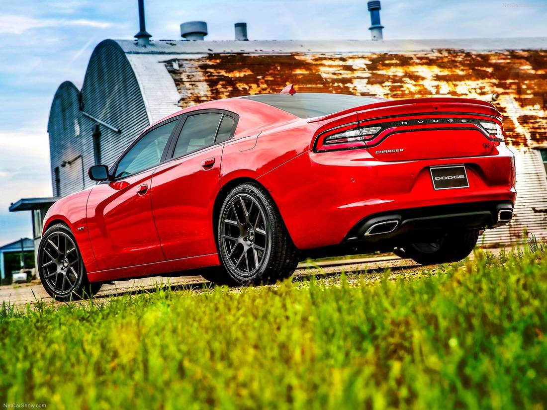 Dodge-Charger-2015-1600-20