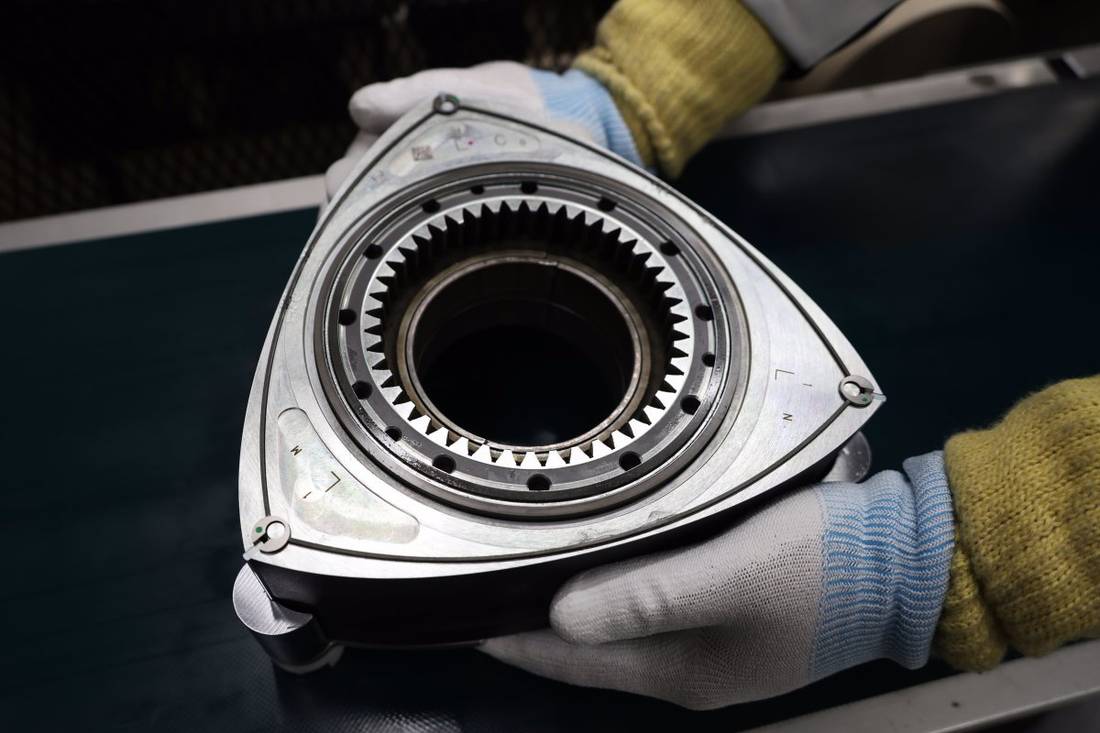 mx-30_e-skyactiv_r-ev_rotor_lowres