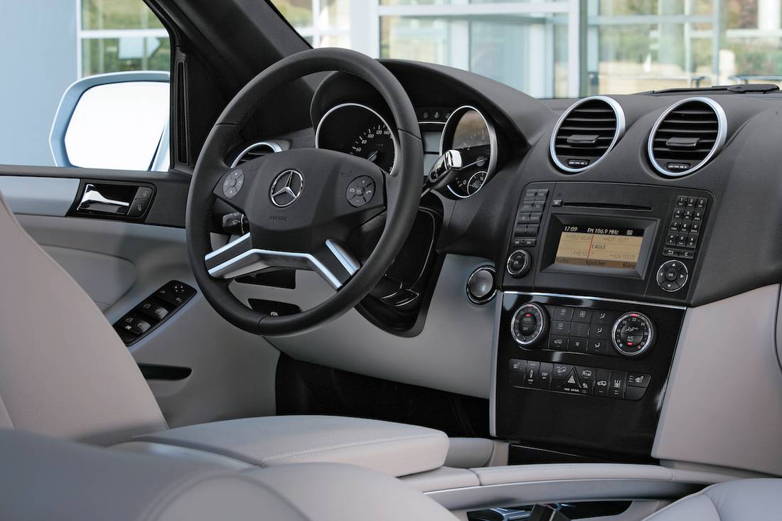AS24-modelpagina-mercedes-ml-350_06