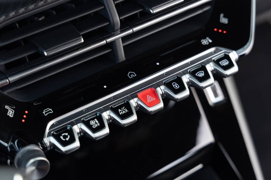 PEUGEOT_E208_TESTDRIVE_2311TC051