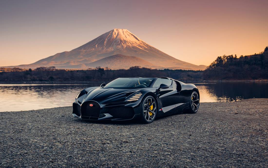 01 BUGATTI_W16-Mistral_Japan