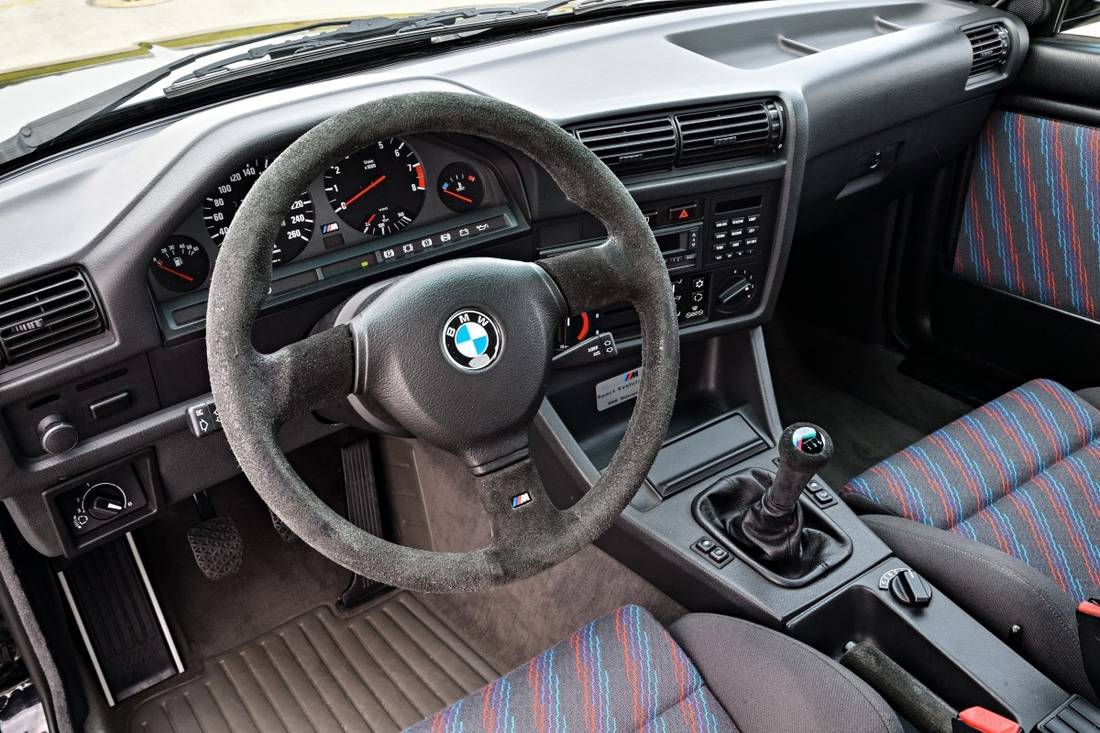 P90236413_lowRes_the-bmw-m3-evo-e30-0
