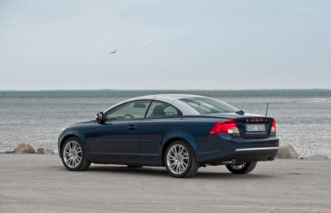 38796_Volvo_C70