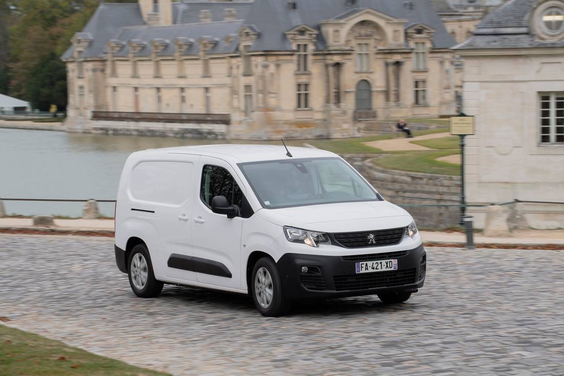 PEUGEOT_PARTNER_Long_0