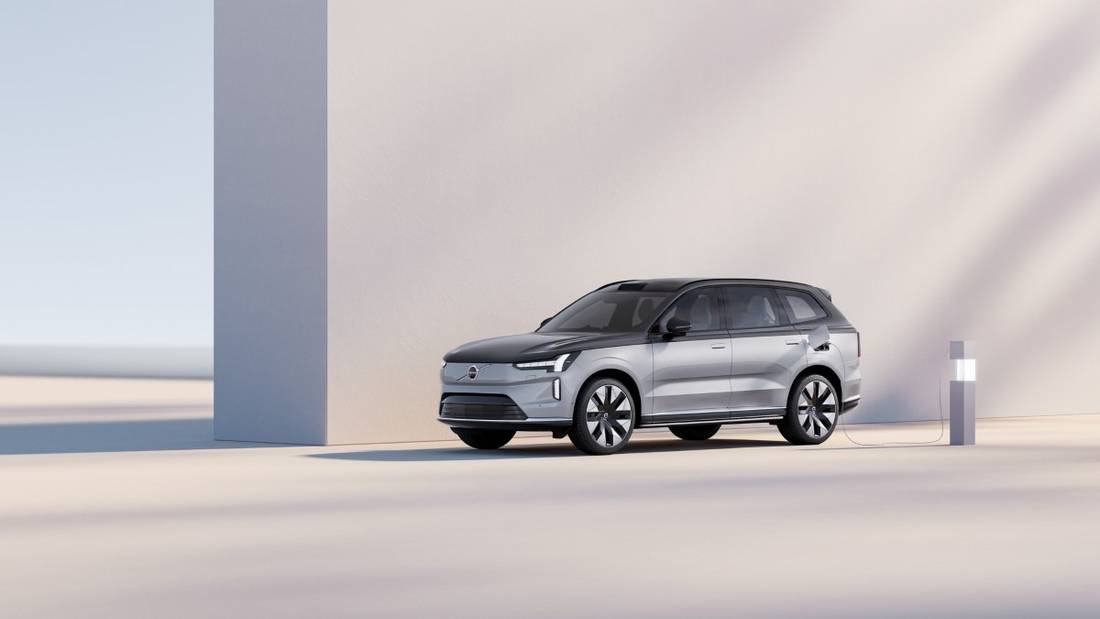 310338_Volvo_EX90_Excellence