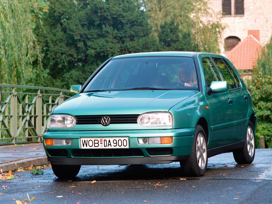 volkswagen_golf_5-door