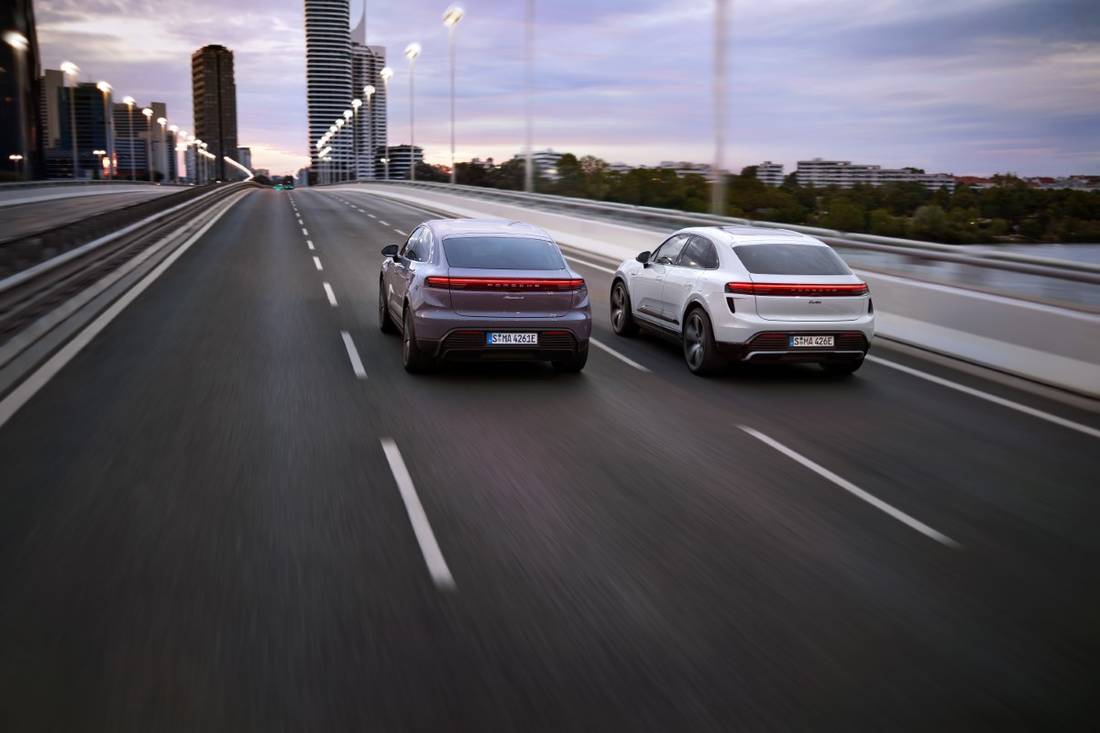Macan_4_and_Macan_Turbo_1