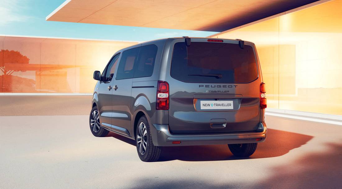 Peugeot Traveller jpg 2