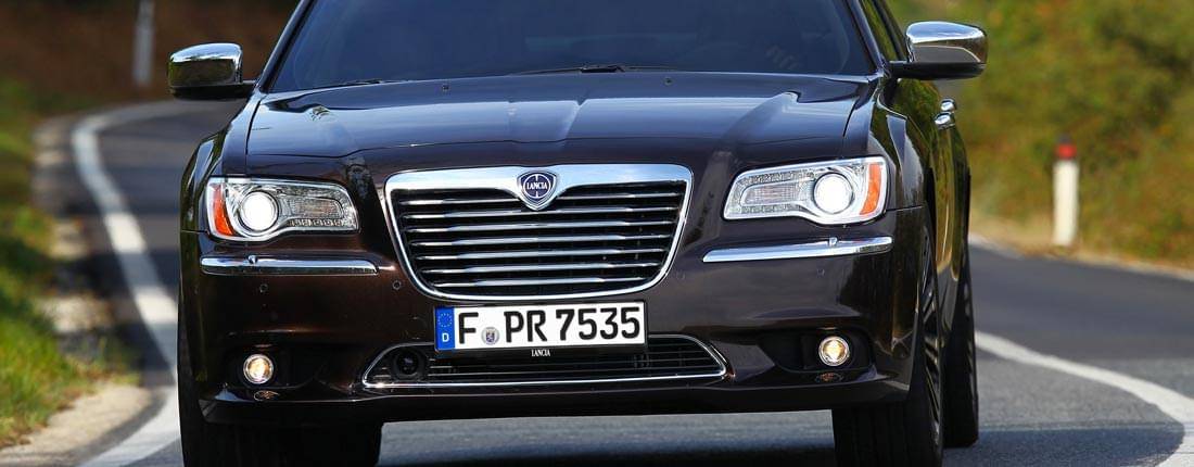 lancia-thema-l-04