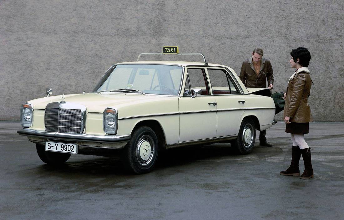 Mercedes-Benz 200 AS24 2
