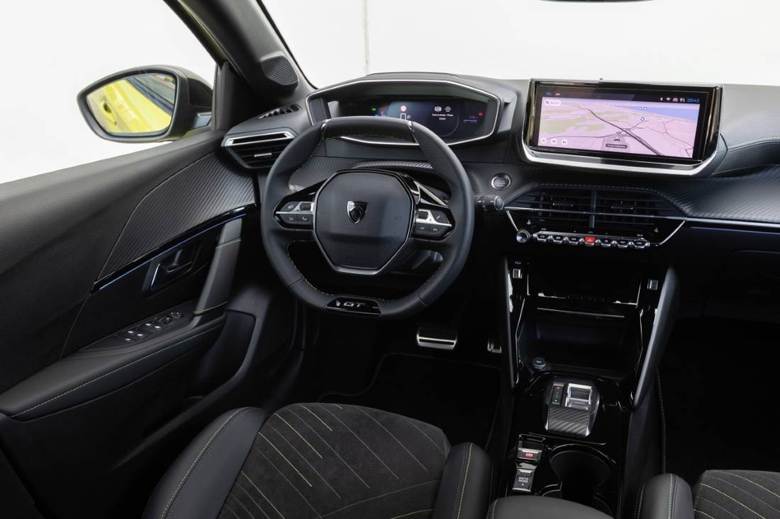 PEUGEOT_E208_TESTDRIVE_2311TC033