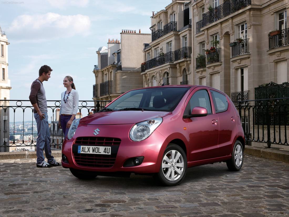 Suzuki-Alto-2009-1600-01