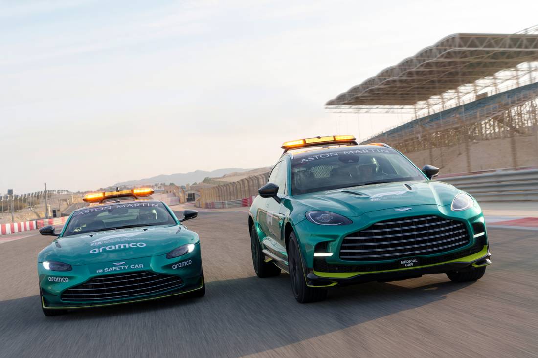 AstonMartinunleashesthepowerofDBX707inFormula1_02