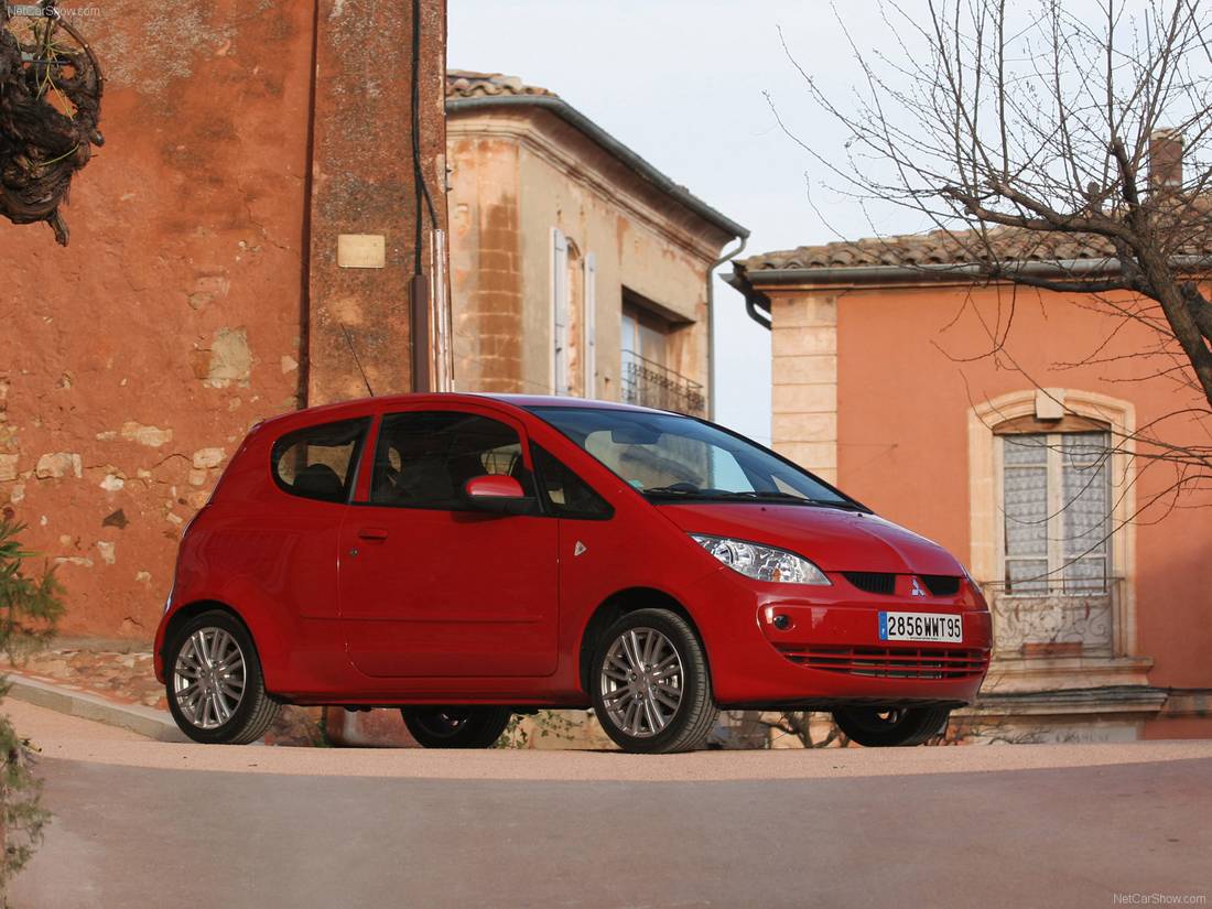 Mitsubishi-Colt_CZ3-2008-1600-01