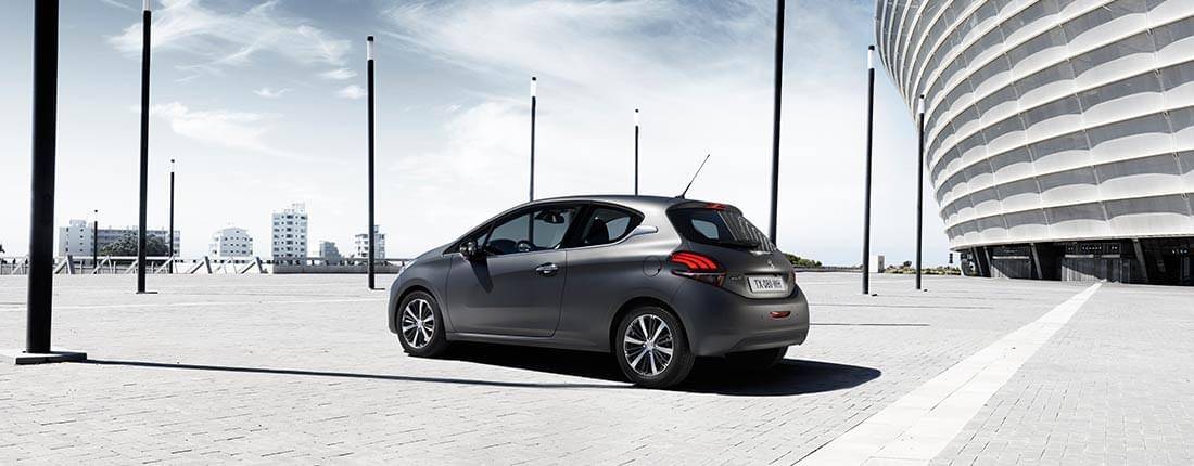 peugeot-208-l-03