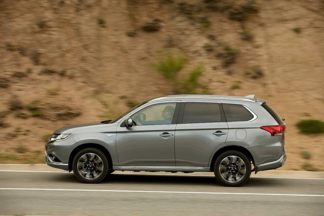 Mitsubishi Outlander AS24 3