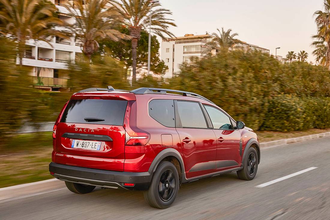 2022_-_Nouveau_Dacia_Jogger_Extreme_Brun_Terracotta__10_