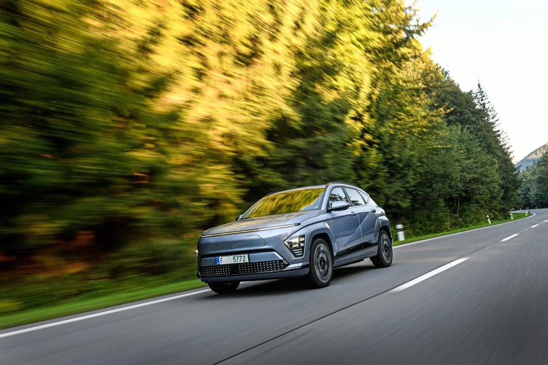 Hyundai_Kona_E_2023_022