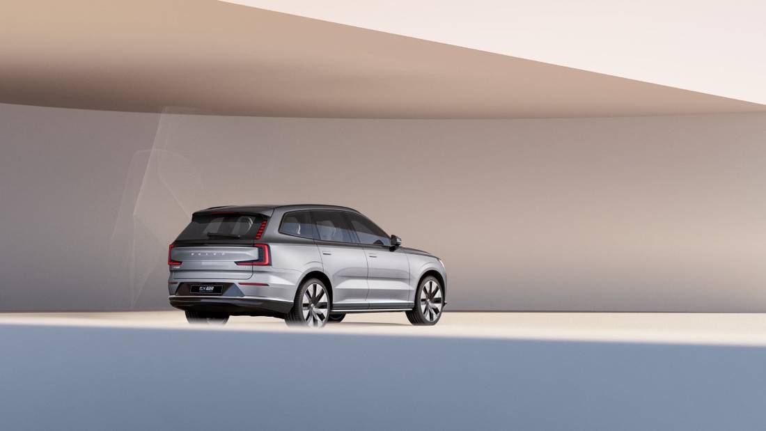 310339_Volvo_EX90_Excellence
