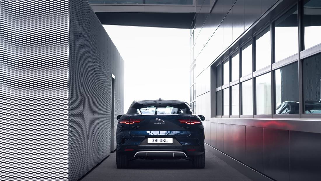 Jag_I-PACE_22MY_S_Exterior_20