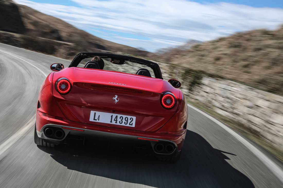 FerrariCaliforniaTHS102