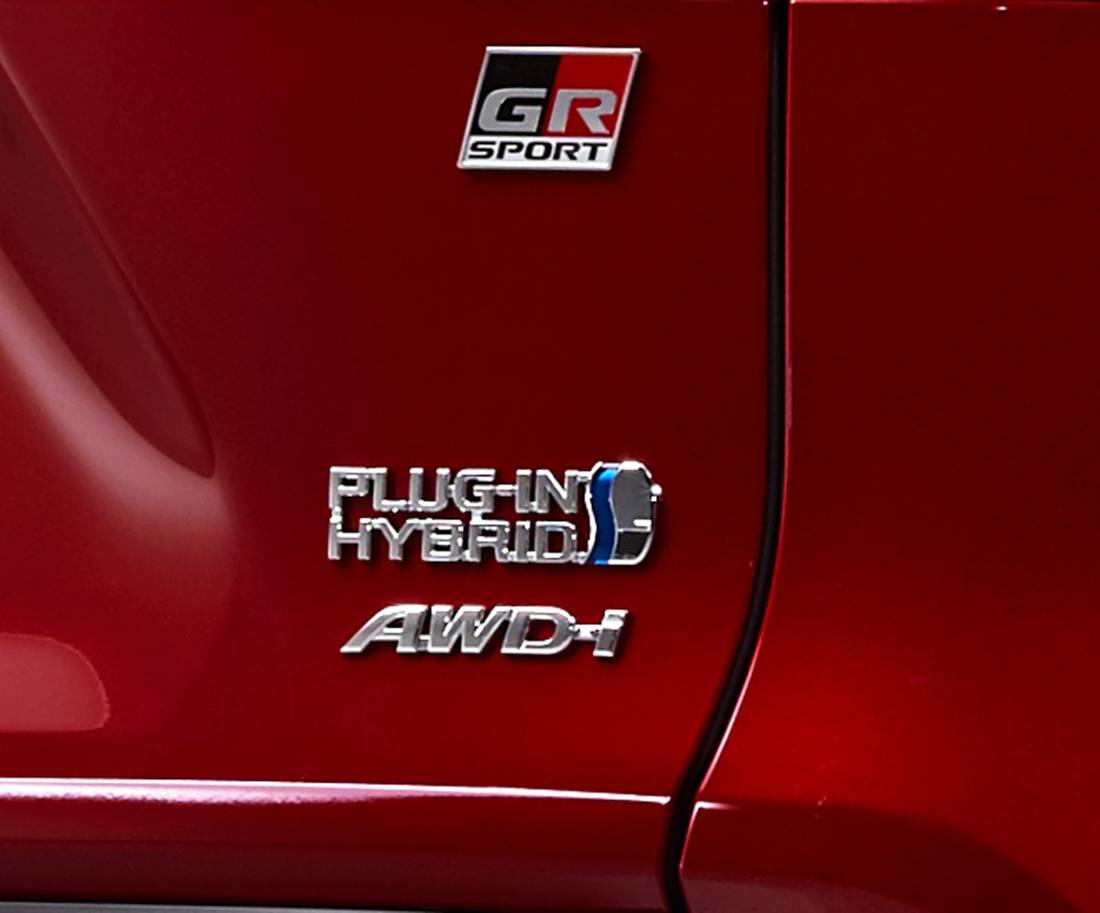 2022_RAV4__PLUG-IN_HYBRID_GRS_DET_001