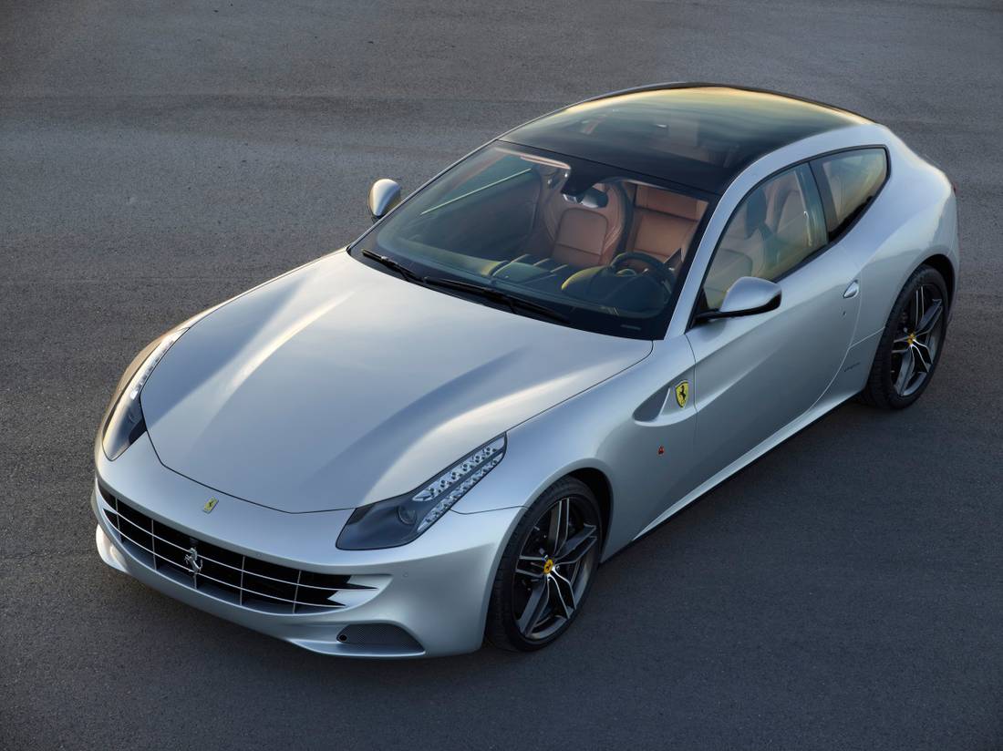 FerrariFFGlassPanoramicroofdetail-1