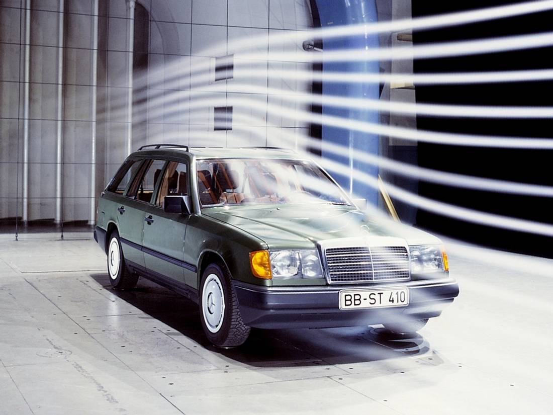 Mercedes-Benz 230 AS24 4