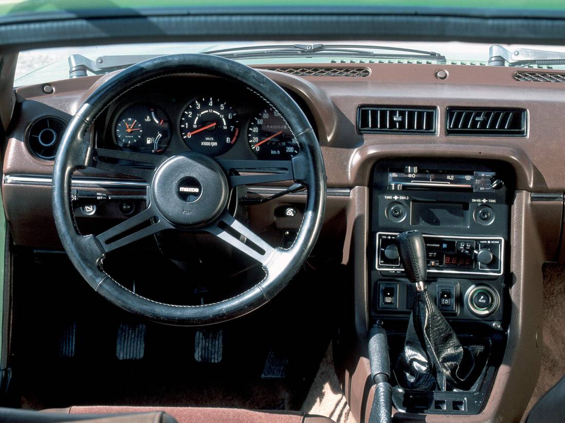 mazda_rx-7_411