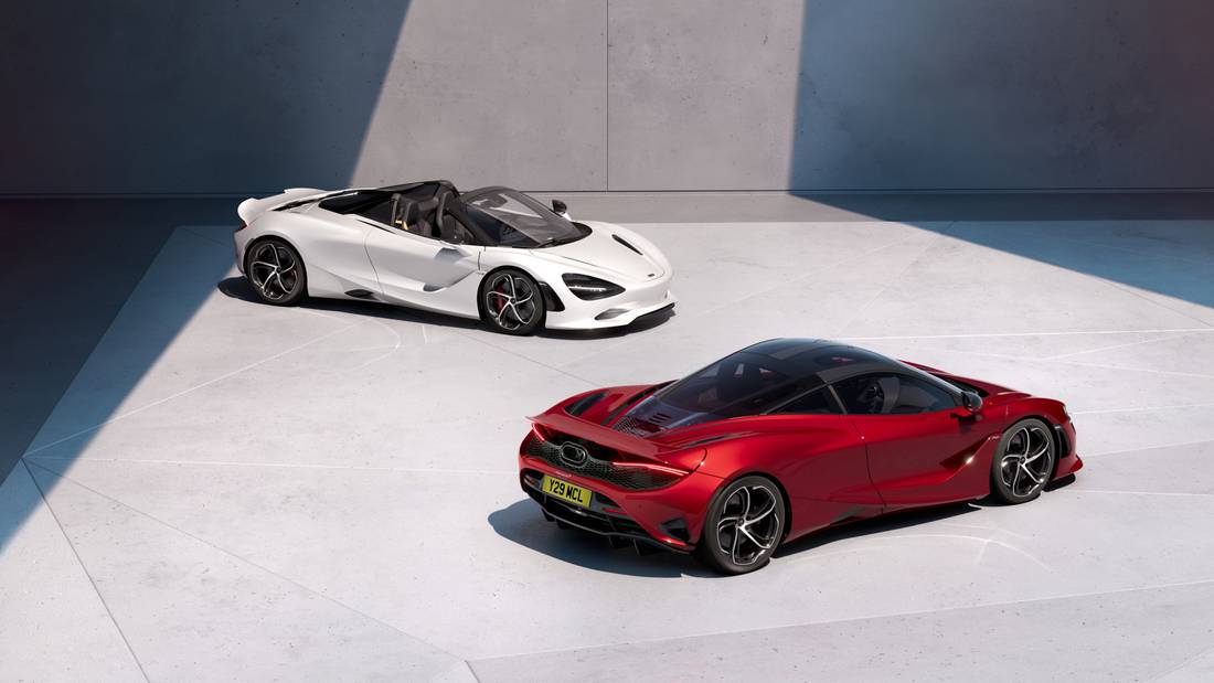 Medium-14918-McLaren750SCoupMcLaren750SSpider